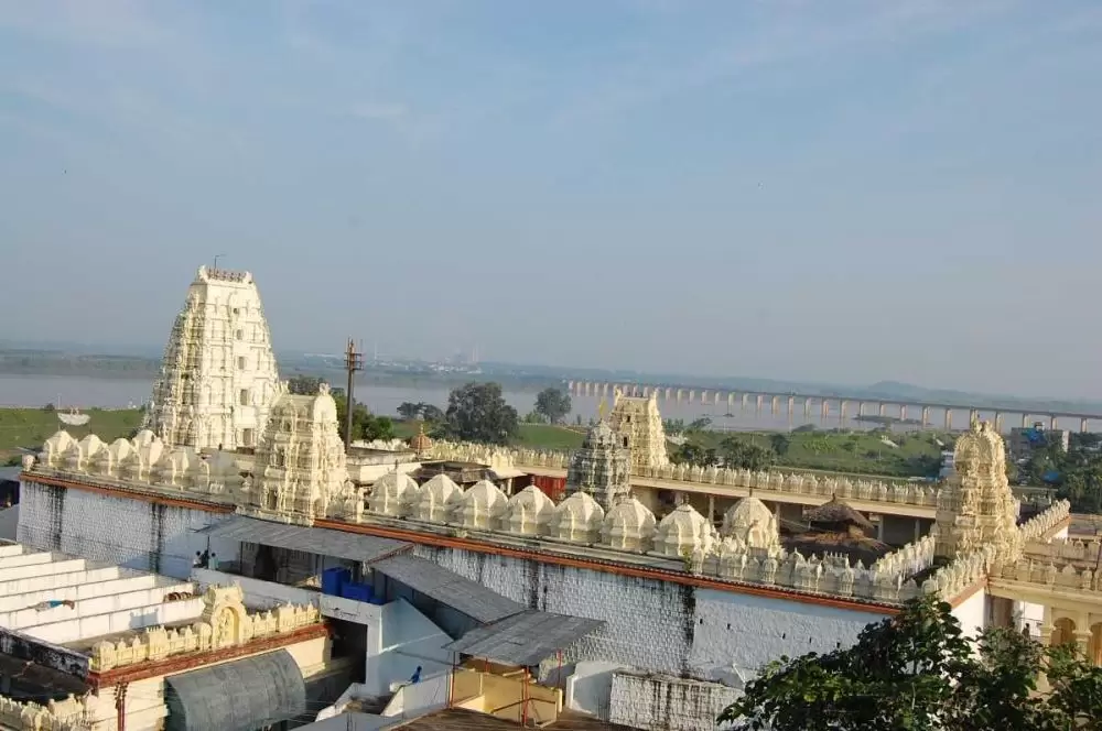 भद्राचलम मंदिर — Temples