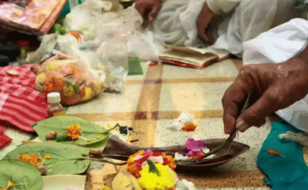 पुष्य मास में पितृ तर्पण का महत्व — Traditions