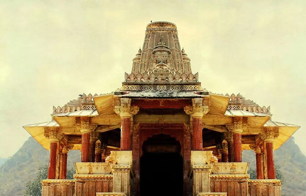 हिंदू मंदिरों में भूत – पवित्र स्थान और अलौकिक कहानियाँ — Hinduism